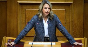 Βουλή: Η «γκάφα» της κυβέρνησης με το άρθρο 23 για τους servicers, το σφυροκόπημα της αντιπολίτευσης και η απόσυρσή του