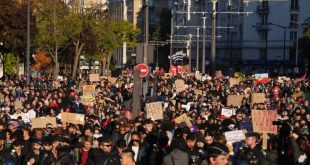 Γαλλία και Γερμανία στους δρόμους: Διαδηλώσεις σε δεκάδες πόλεις – Φρούρια τα κέντρα, φόβοι για επεισόδια