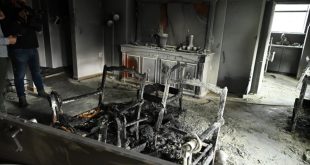 Εμπρησμοί σε Γλυφάδα και Νέο Ηράκλειο: Σε διαθεσιμότητα ο επικελευστής του ΠΝ με εντολή Δένδια