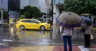 Κακοκαιρία: Βροχές στην Αττική έως το μεσημέρι αύριο και πτώση θερμοκρασίας στην Αθήνα
