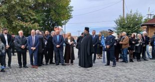 Κώστας Καραμανλής: Στην Πρώτη Σερρών με τη Νατάσα Παζαΐτη και τον γιο τους για την 28η Οκτωβρίου