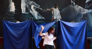 ΠΑΣΟΚ – ΕΛΑΣ: Η «ψαλίδα», η «βελόνα» και το double score από τη ΝΔ του Κ. Μητσοτάκη