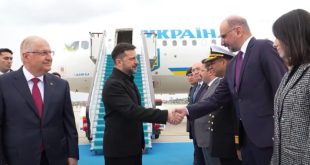 Στην Κωνσταντινούπολη ο Ζελένσκι για συνομιλίες με τον Ερντογάν